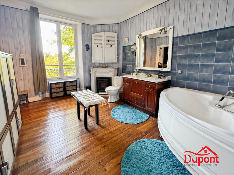 Maison - 190 m² - 8 pièces