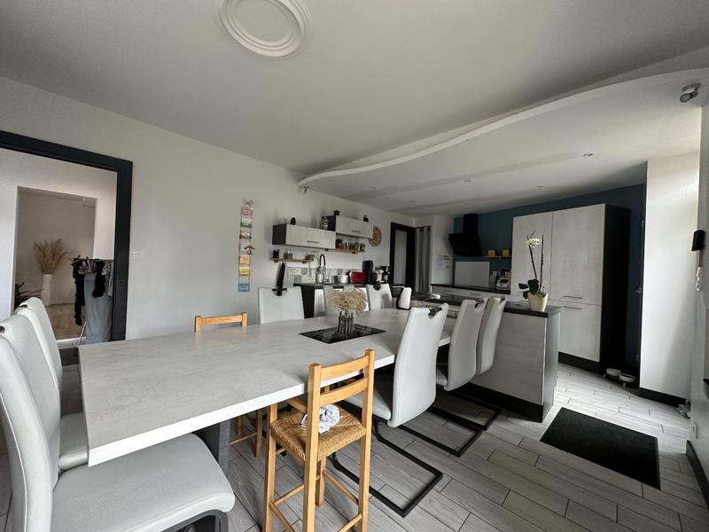 Maison - 186 m² - 7 pièces