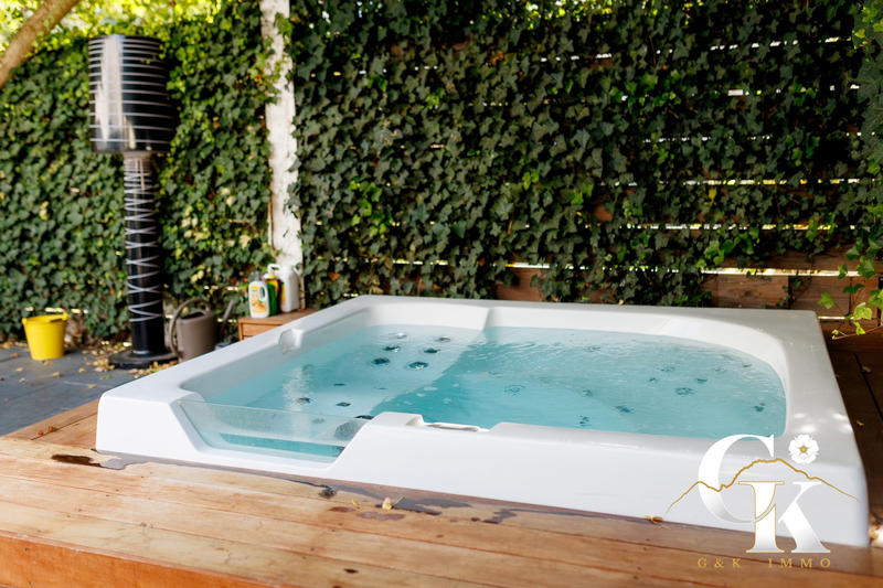 Loft - 393 m² - 9 pièces