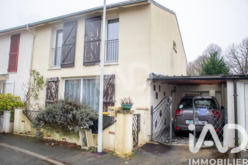 Maison - 107 m² - 6 pièces