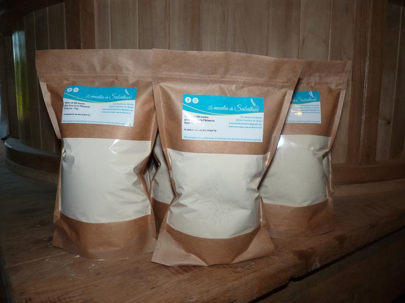 Atelier pain au levain, au moulin de Sabathier