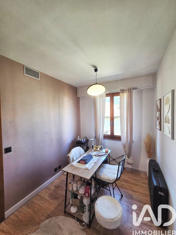 Maison - 307 m² - 7 pièces
