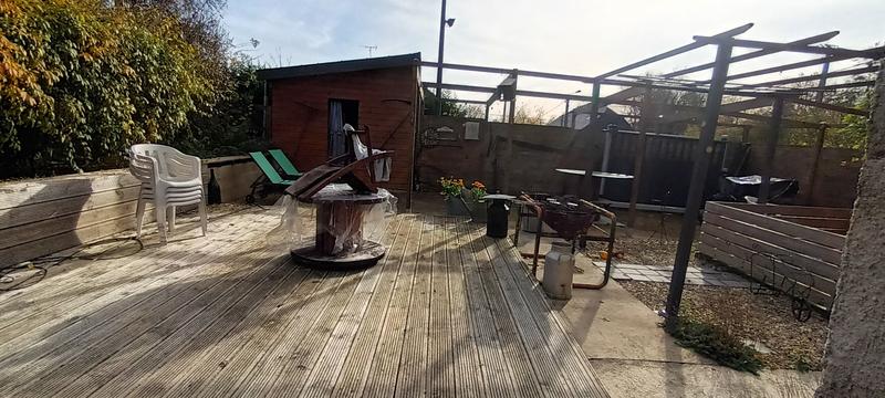 Maison - 300 m² - 8 pièces