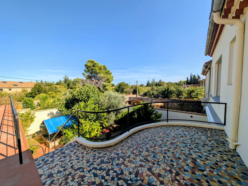 Maison - 247 m² - 9 pièces