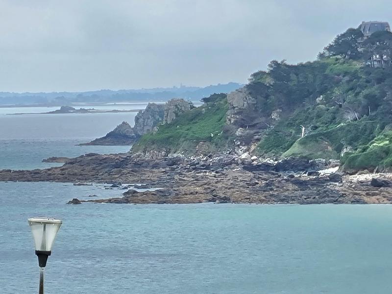 Maison contemporaine - 107 m² - 6 pièces