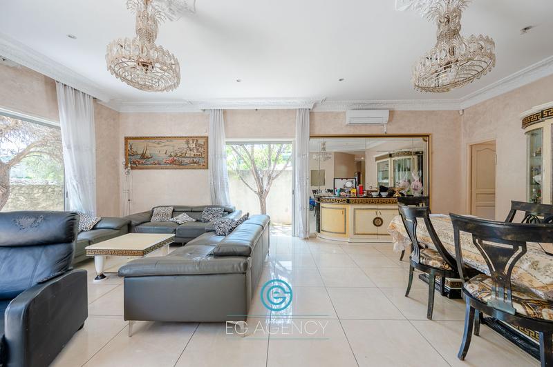 Villa - 168 m² - 7 pièces