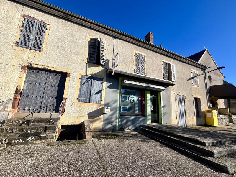 Propriété - 330 m² - 12 pièces