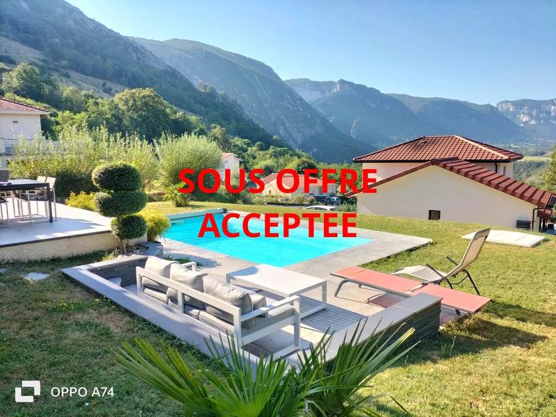 Maison - 113 m² - 5 pièces