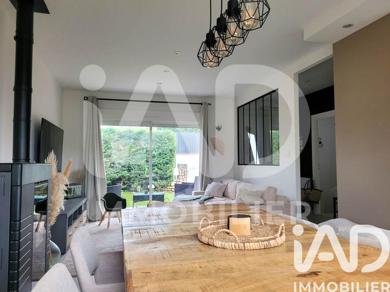 Maison - 137 m² - 7 pièces