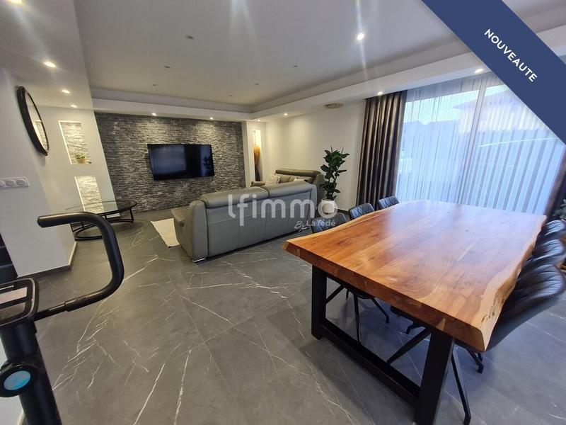 Châlet - 141 m² - 6 pièces