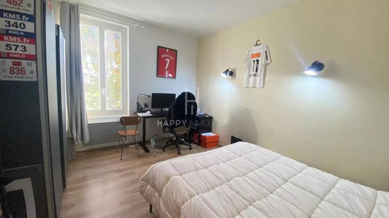 Propriété - 267 m² - 7 pièces