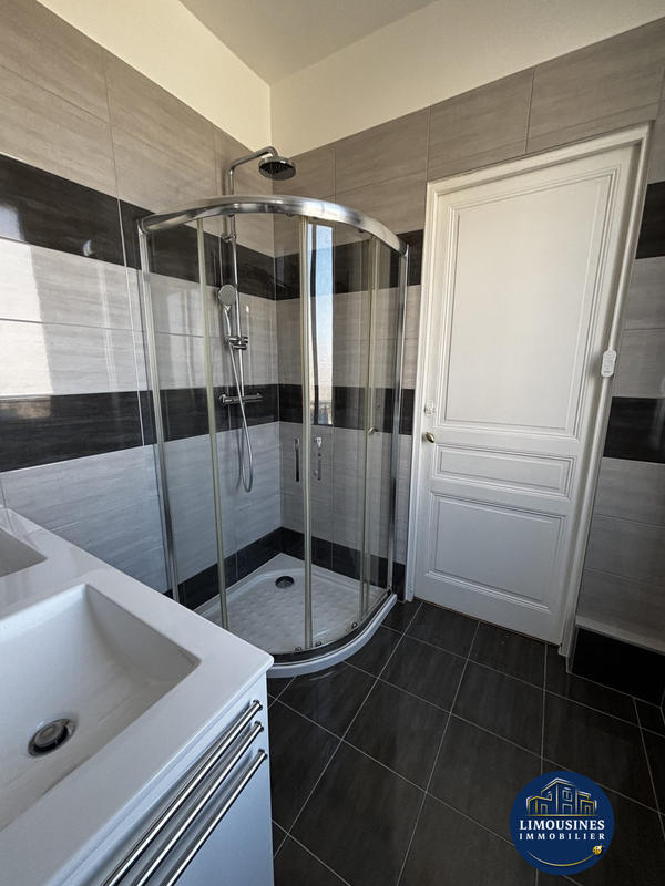 Maison - 153 m² - 8 pièces