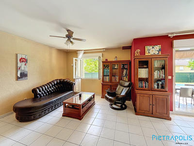 Maison traditionnelle - 182 m² - 6 pièces