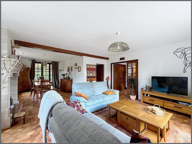 Maison - 253 m² - 10 pièces