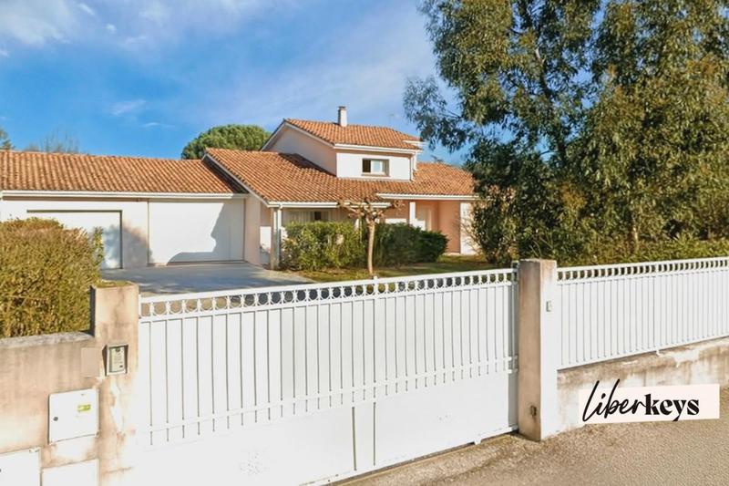 Villa - 190 m² - 7 pièces