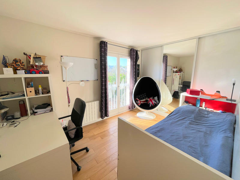 Appartement - 172 m² - 8 pièces