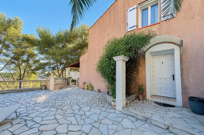 Maison - 104 m² - 4 pièces