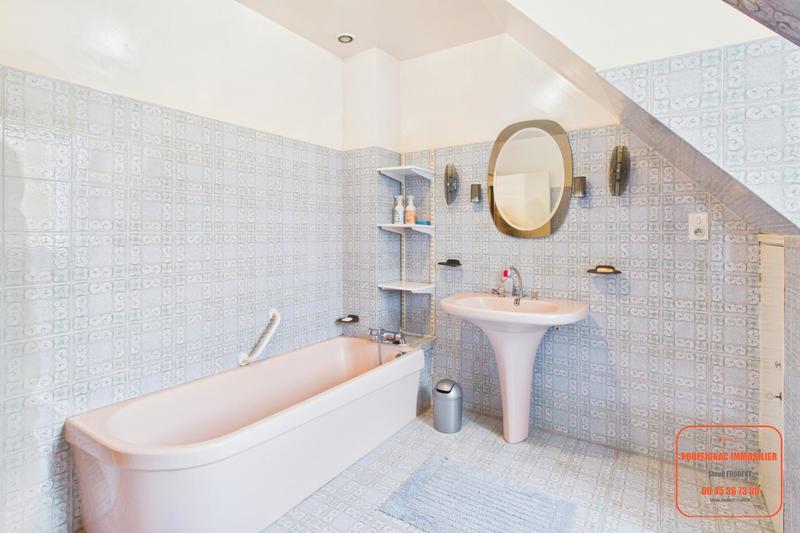 Maison - 208 m² - 8 pièces