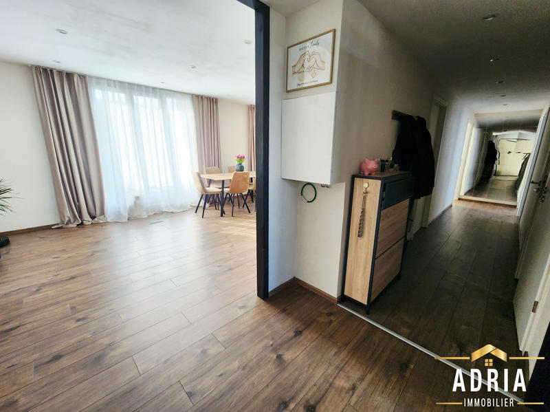 Appartement - 93 m² - 4 pièces