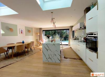 Maison - 167 m² - 6 pièces