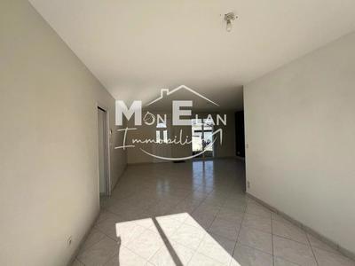 Maison - 98 m² - 4 pièces