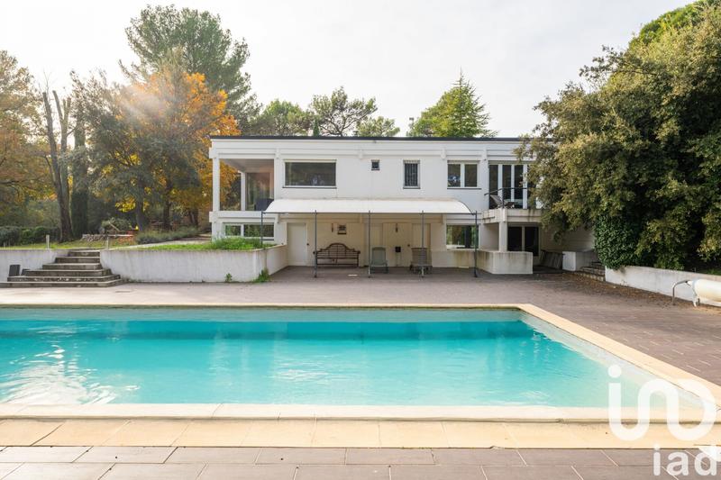 Maison de maîtres - 240 m² - 5 pièces