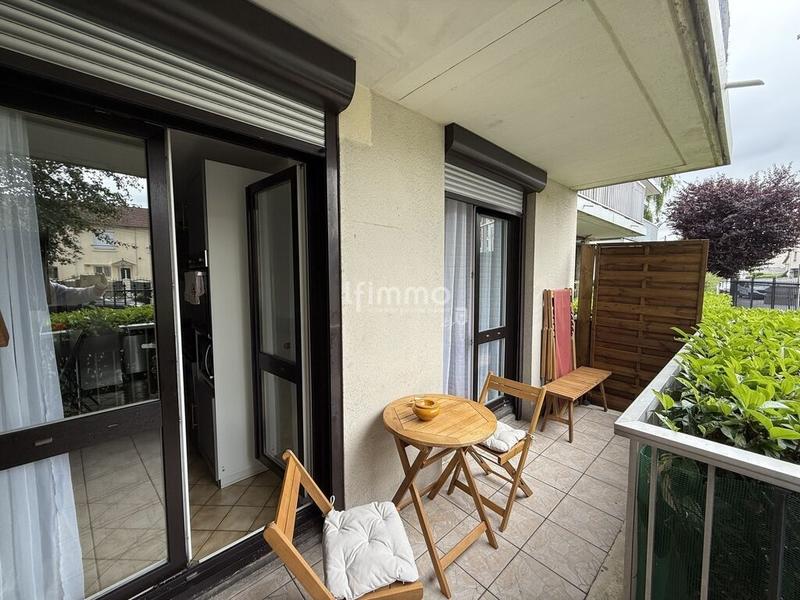 Appartement - 96 m² - 5 pièces