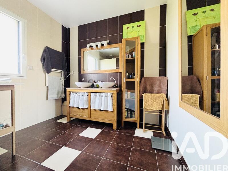 Maison - 167 m² - 5 pièces