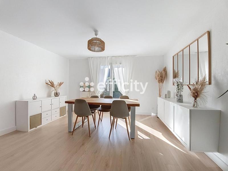 Pavillon - 75 m² - 4 pièces