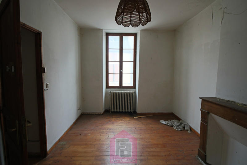 Maison - 187 m² - 9 pièces