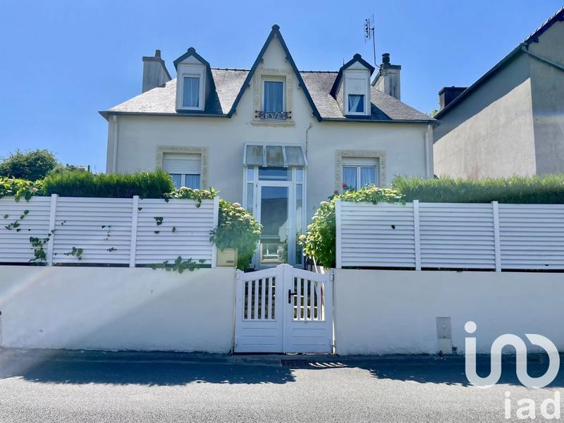 Maison - 98 m² - 5 pièces