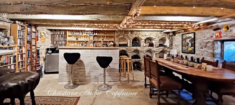 Maison - 160 m² - 9 pièces