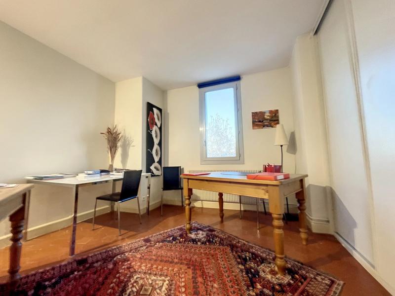 Appartement - 144 m² - 5 pièces