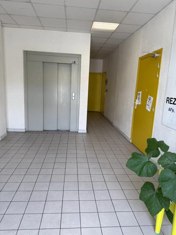 Bureau - 126 m² - 5 pièces