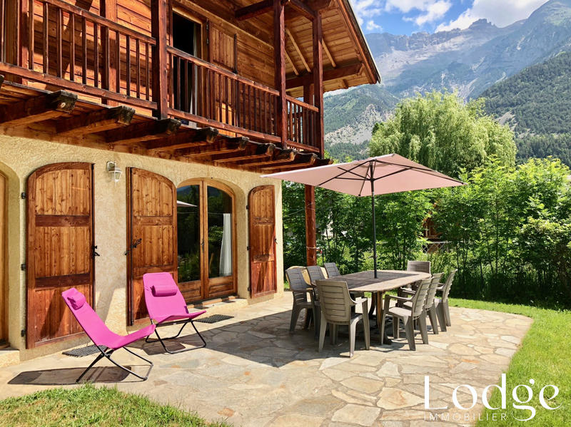 Maison - 175 m² - 8 pièces