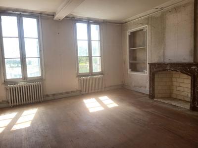 Maison ancienne - 310 m² - 10 pièces