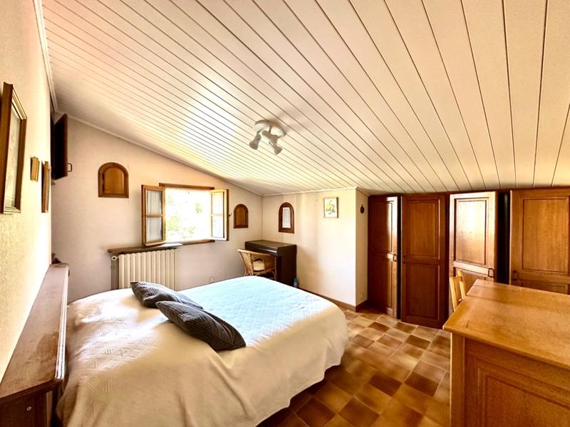 Maison - 158 m² - 3 pièces