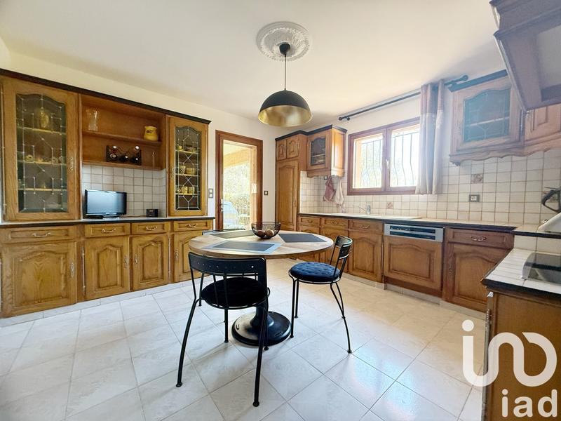 Maison - 219 m² - 6 pièces