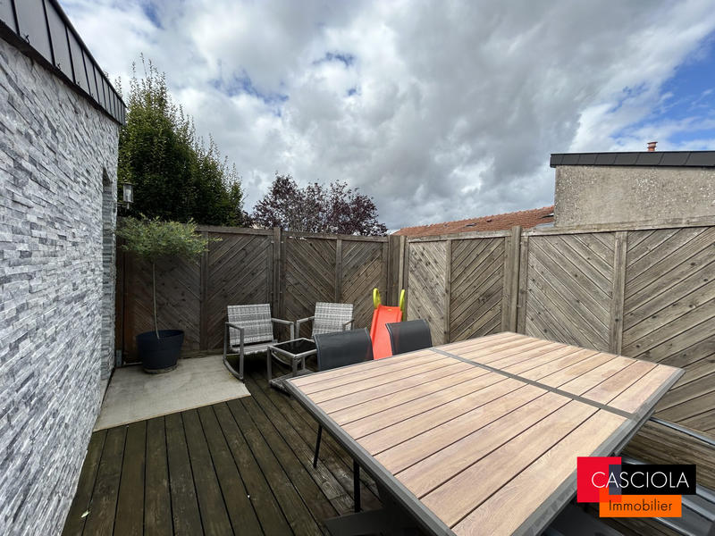 Maison - 111 m² - 5 pièces