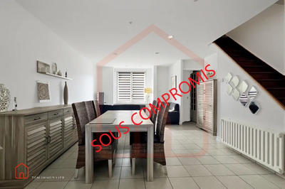 Maison - 93 m² - 5 pièces