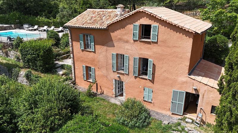 Maison - 123 m² - 5 pièces