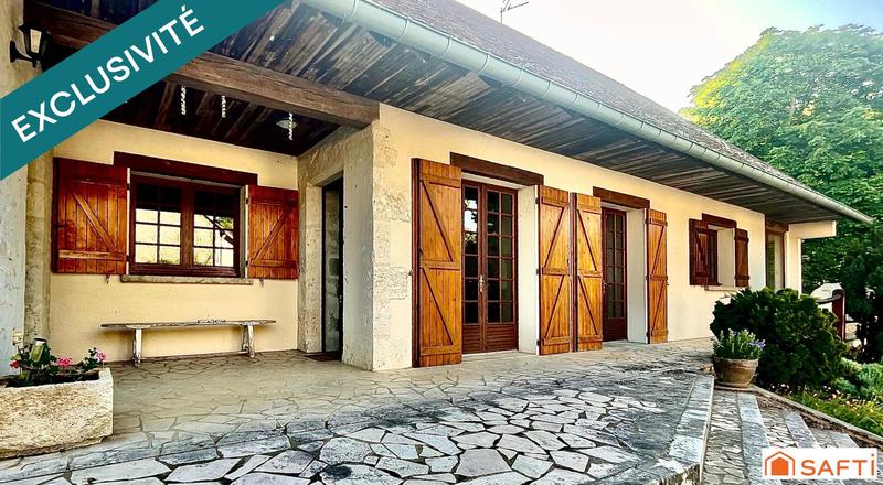 Maison - 204 m² - 8 pièces