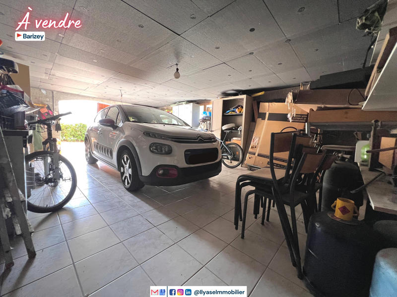 Maison - 289 m² - 10 pièces