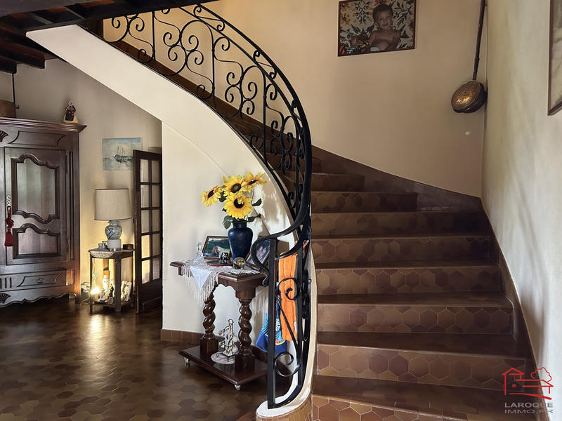 Maison - 210 m² - 8 pièces