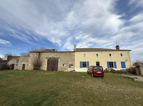 Maison - 254 m² - 10 pièces