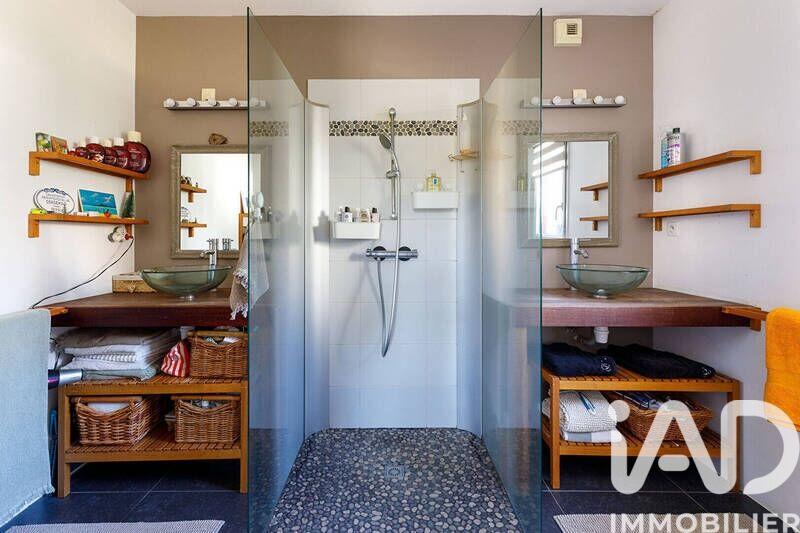 Maison - 193 m² - 6 pièces