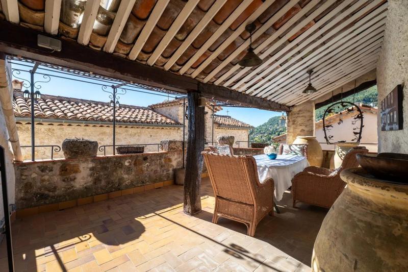 Appartement - 177 m² - 7 pièces