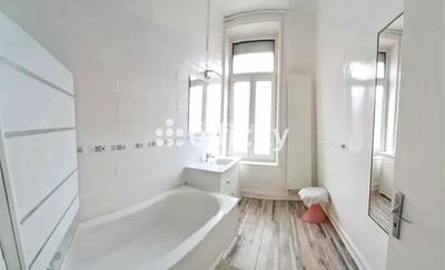 Maison - 143 m² - 7 pièces