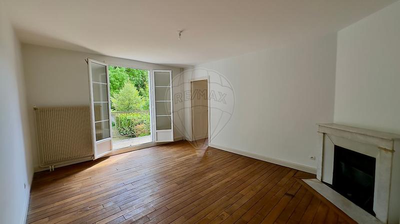 Maison - 210 m² - 7 pièces