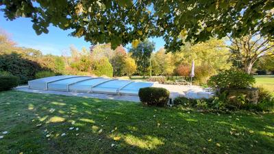 Maison - 305 m² - 10 pièces